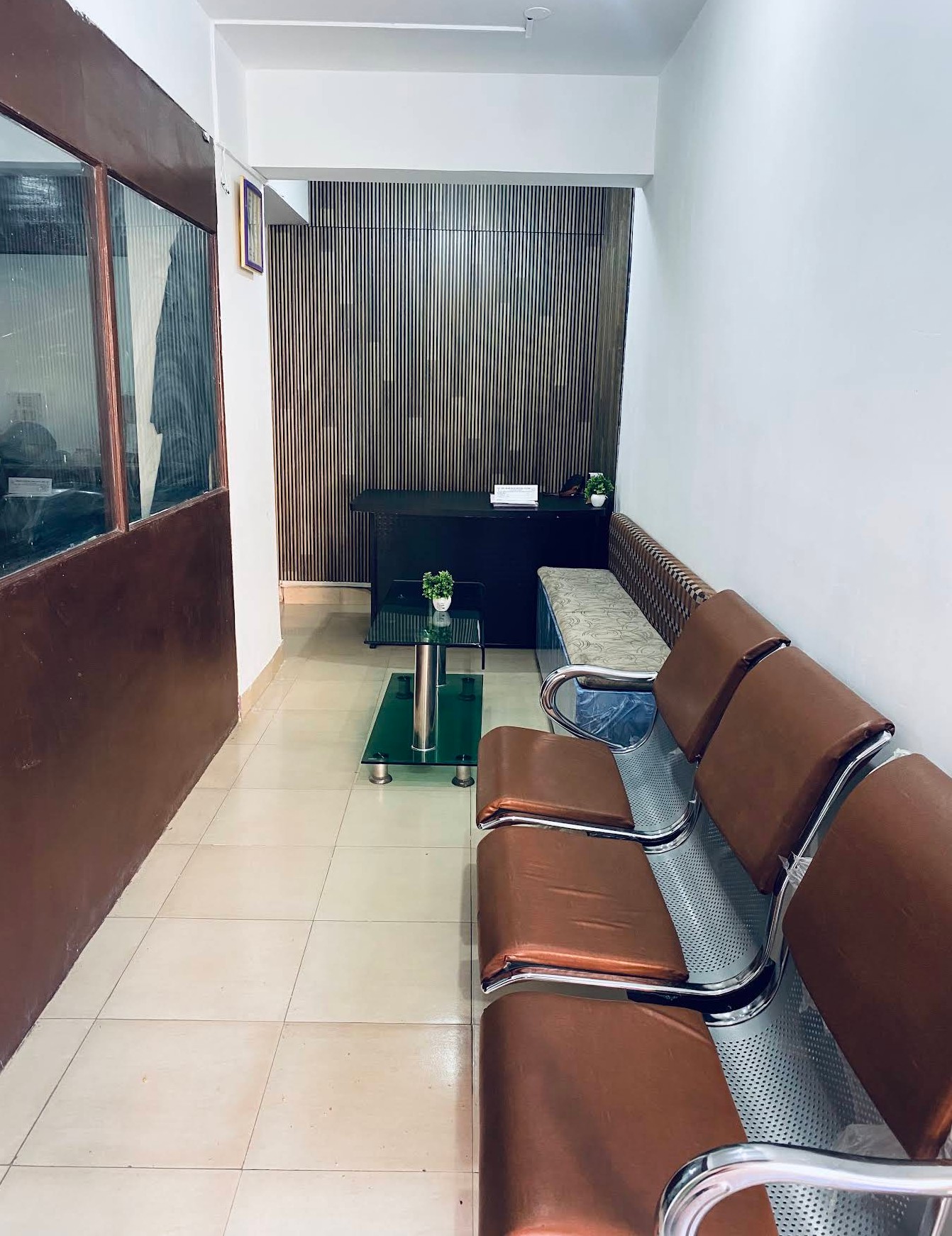 Consultation Area Dr. Alka Rani Dental Clinic